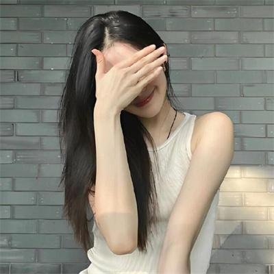 纸板屋女孩